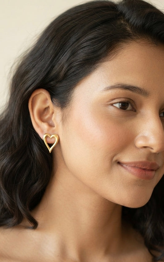 Minimal Heart Stud Earrings