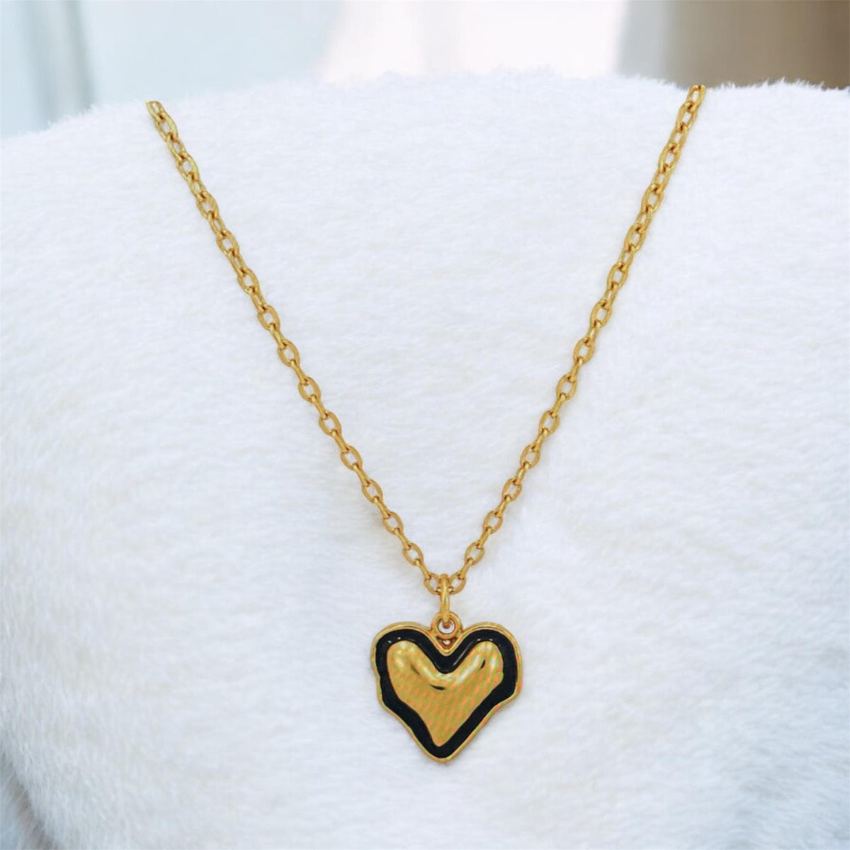 Noir Heart Necklace