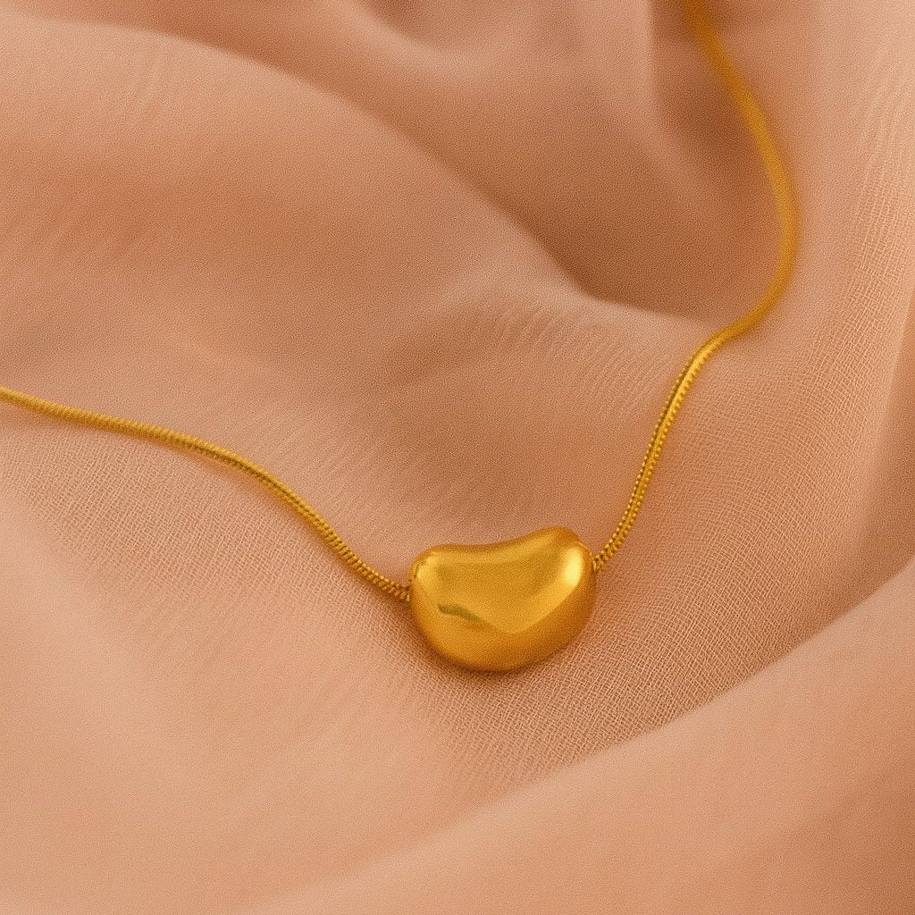 Pebble Pendant Necklace