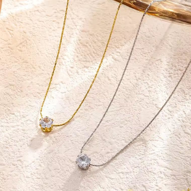 Radiant Stud Necklace
