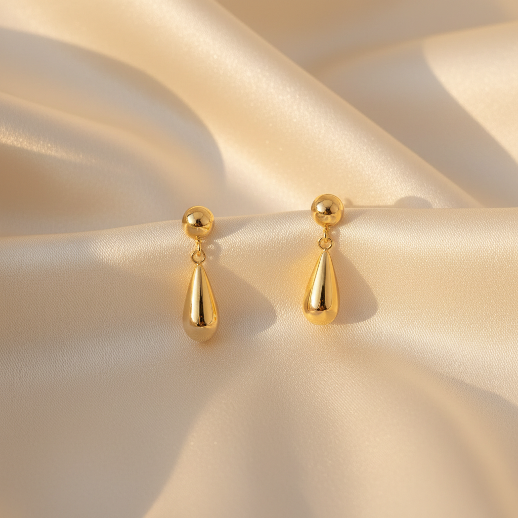 Minimalist Teardrop Stud - Ivory Silk
