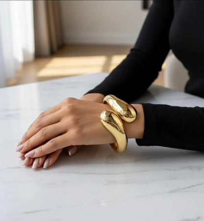 Sculpted Cuff Bracelet (Big Size)