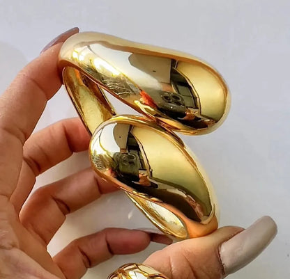 Sculpted Cuff Bracelet (Big Size)