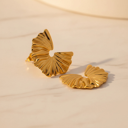Sculpted Fan Earrings – Marble
